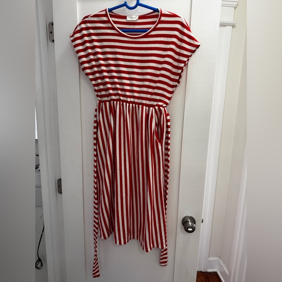 orange creek Dresses & Skirts - Orange Creek Red and White terrycloth dress with pockets